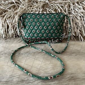 Vintage VERA BRADLEY Greenfield 2000 Elite Petite Shoulder Bag Green Pink Floral